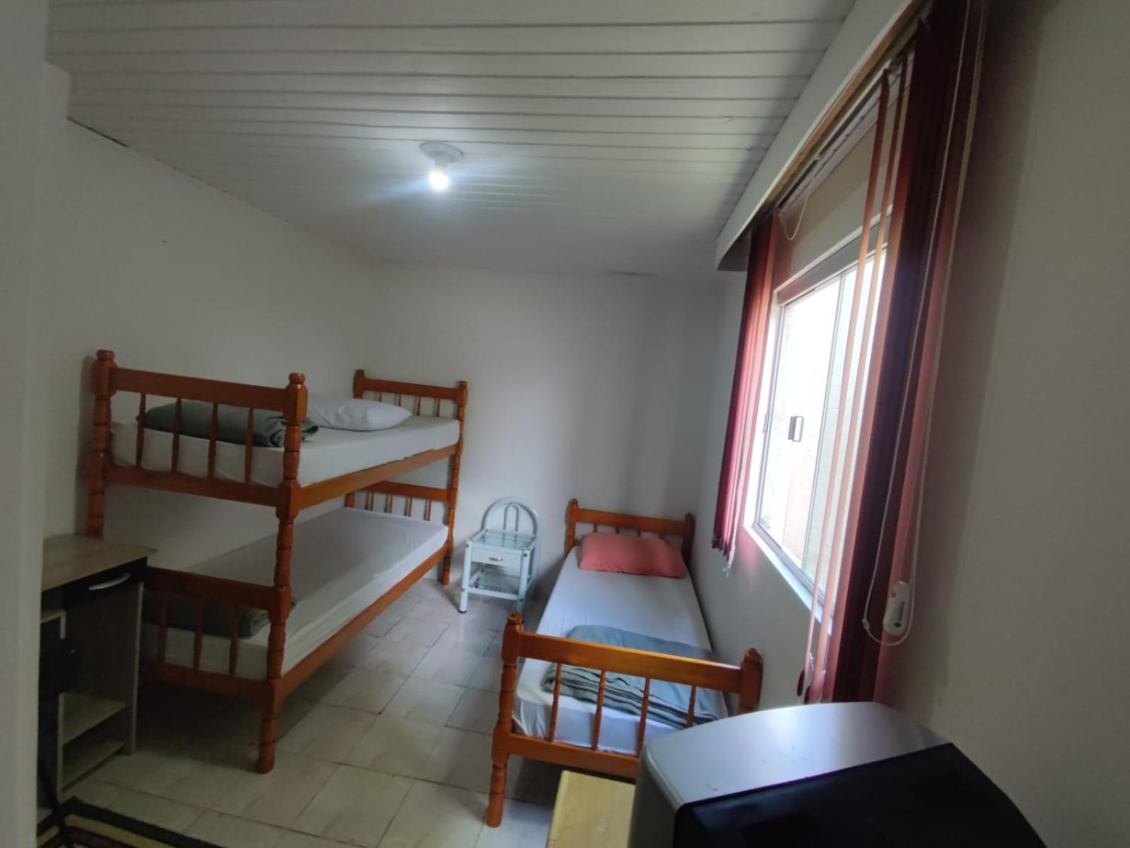Hostel Inn Lago 瓜拉普阿瓦 外观 照片