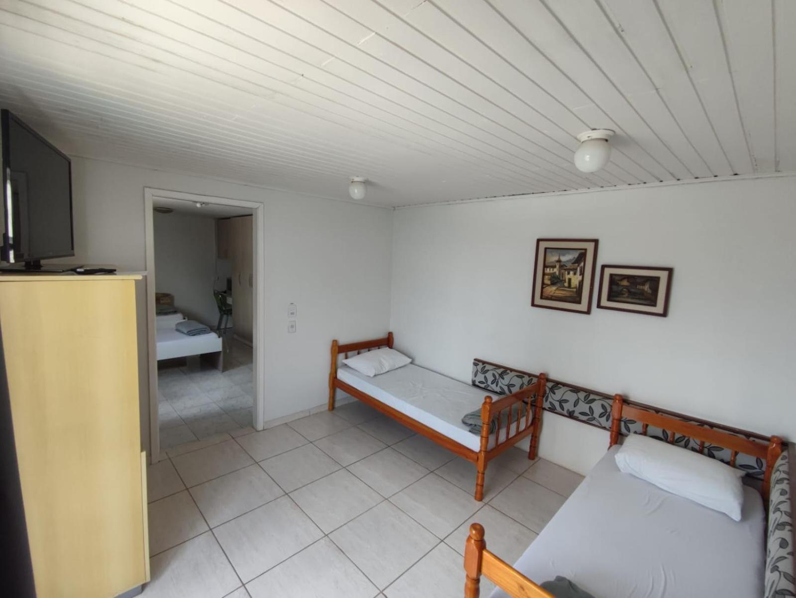 Hostel Inn Lago 瓜拉普阿瓦 外观 照片
